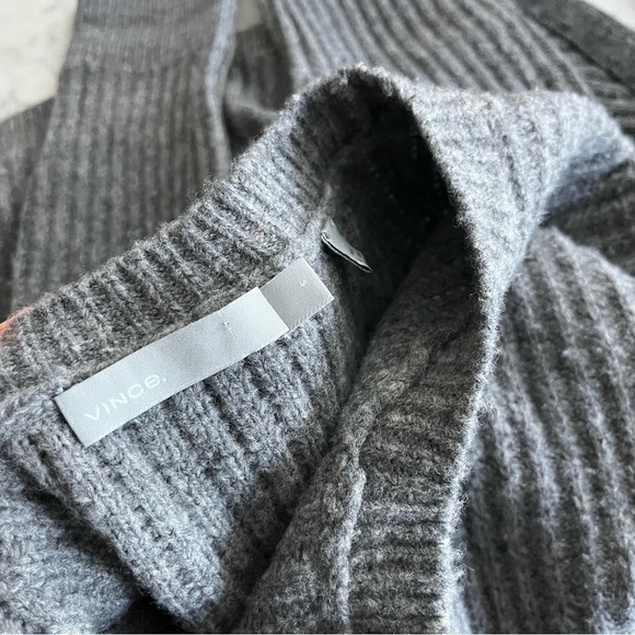 VINCE Side Slit Crew Neck Wool Blend Sweater Pullover Oversized Small Grey - Picture 14 of 14
